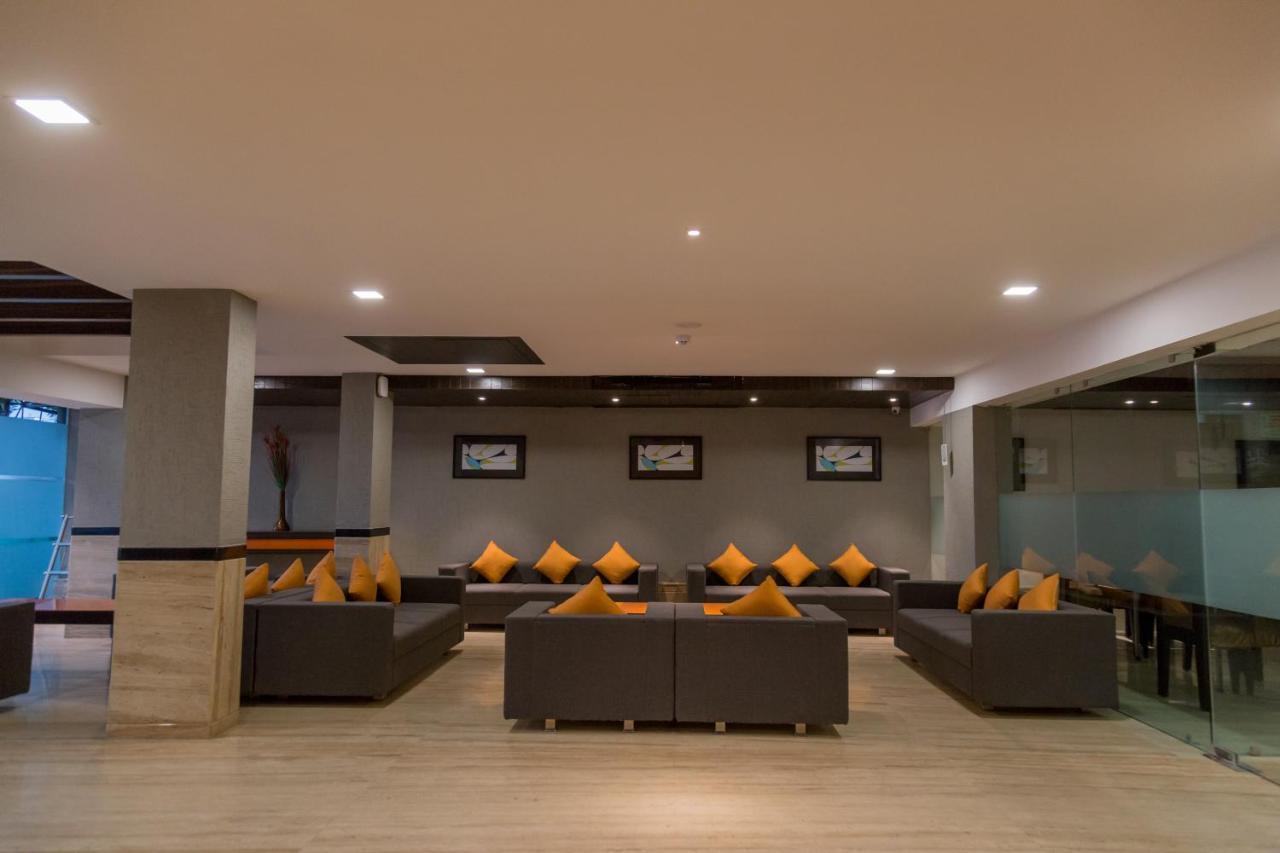Hotel Ahmedabad, Satellite Extérieur photo